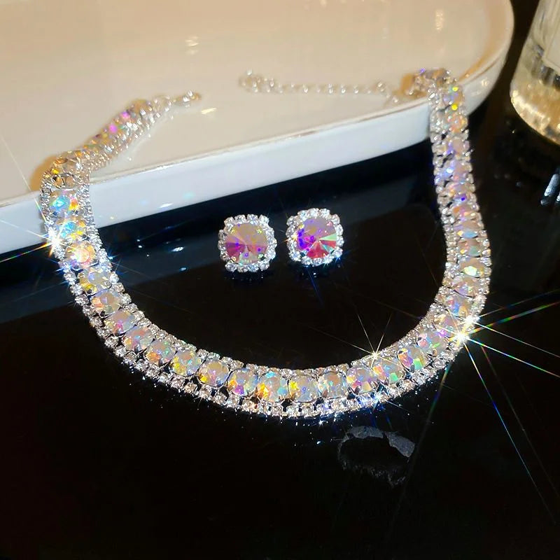 Emerald Grace™ 2-Piece Crystal Necklace & Earrings Set / Timeless Radiance for Elegant Evenings