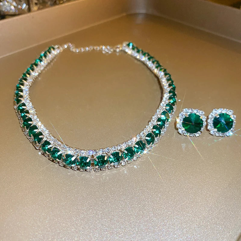 Emerald Grace™ 2-Piece Crystal Necklace & Earrings Set / Timeless Radiance for Elegant Evenings
