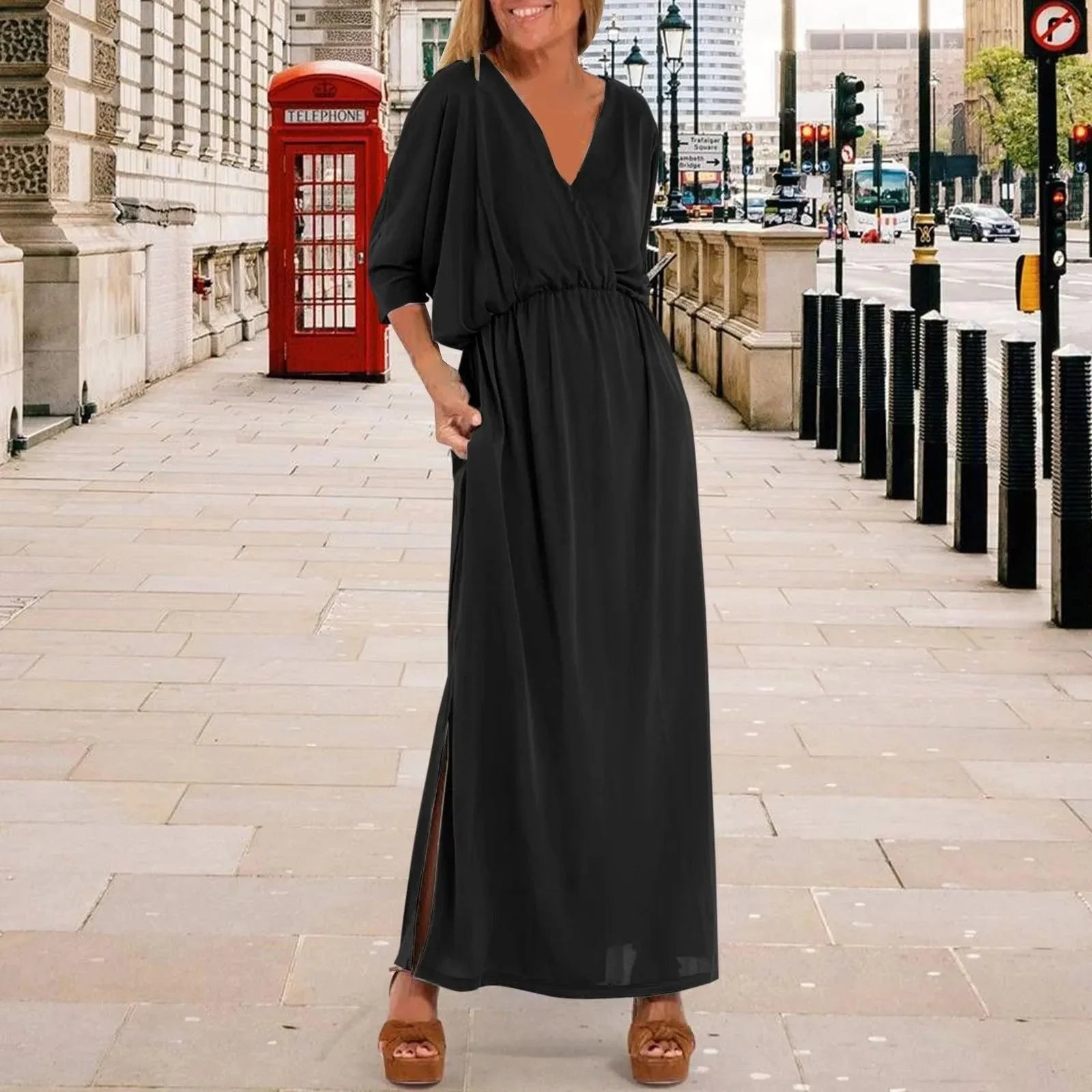 Ladine™ Dress in Loose Knit with Side Slit / Lightness and Comfort with a Casual-Chic Touch!