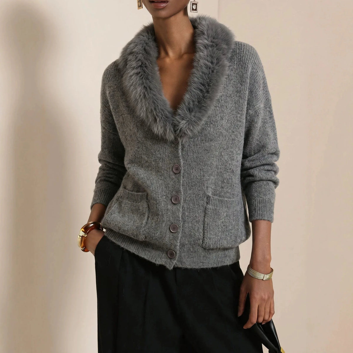 Cardigan Jenna™ with Fuzzy Collar, Ribbed Knit and Buttons