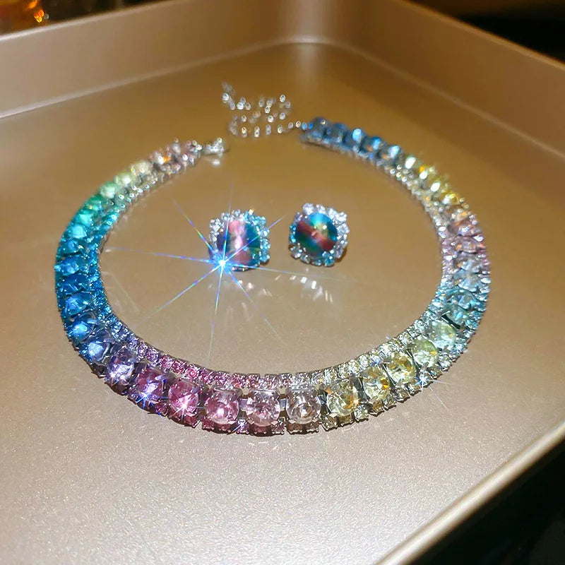 Emerald Grace™ 2-Piece Crystal Necklace & Earrings Set / Timeless Radiance for Elegant Evenings