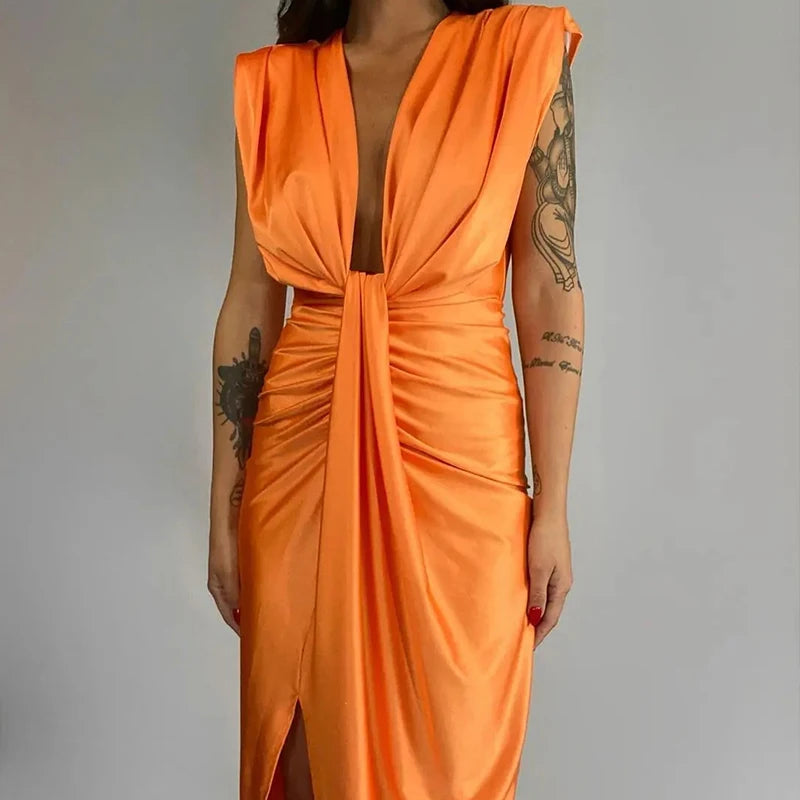 Kaelis™ Dress with Refined Design and Modern Draping