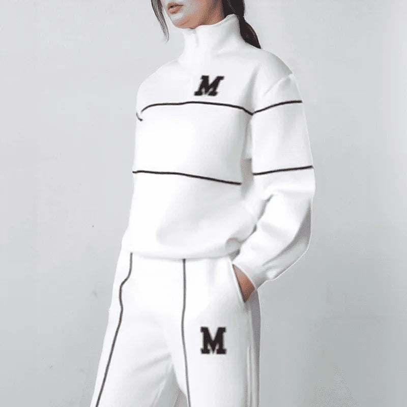 Erin™ Set in Ultra Soft Fleece and Comfort Fit / Minimalist Elegance for Your Most Relaxing Days!