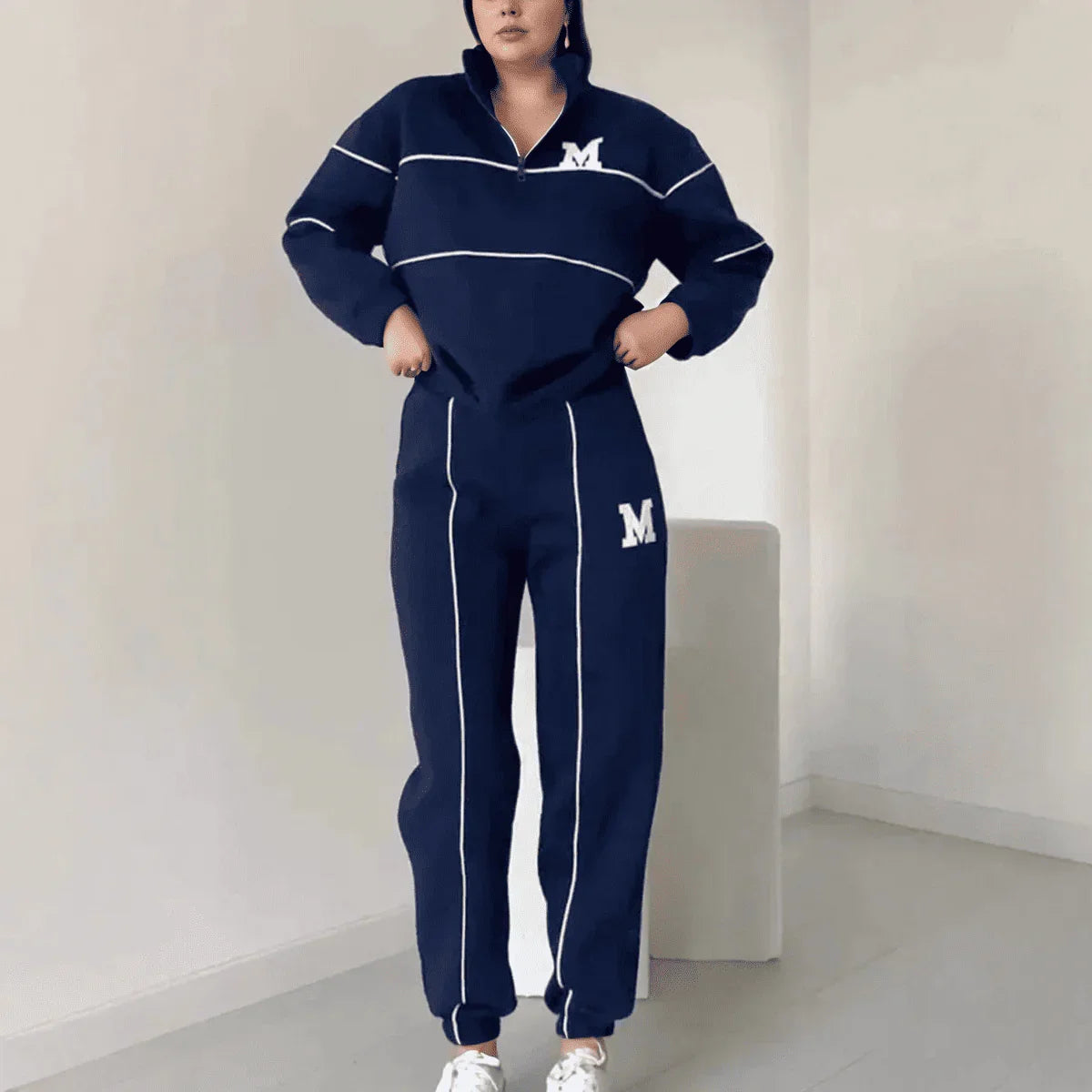 Erin™ Set in Ultra Soft Fleece and Comfort Fit / Minimalist Elegance for Your Most Relaxing Days!