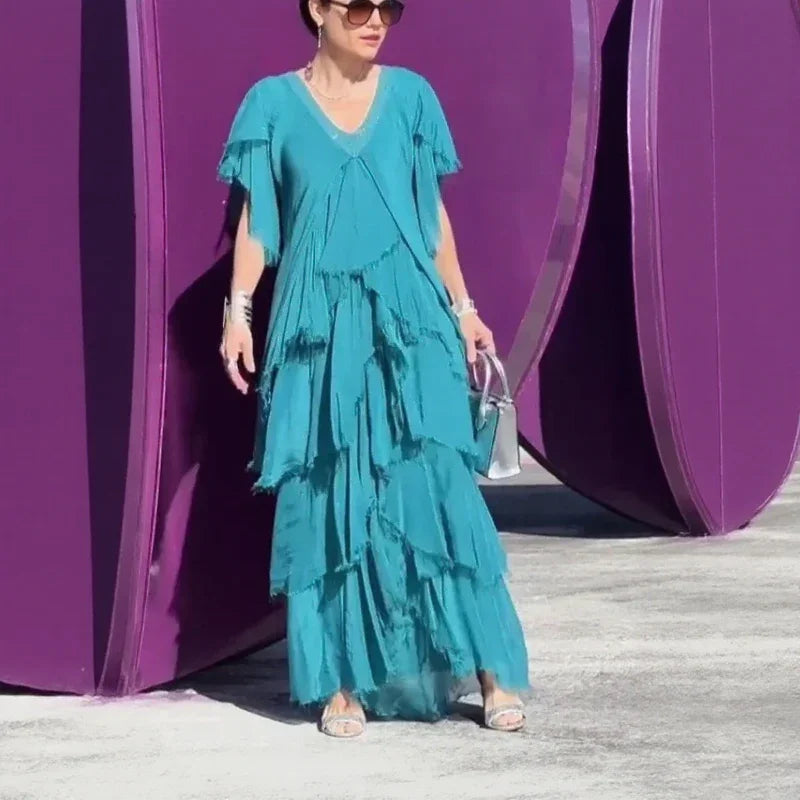 Chic Bella™ Flowing Dress in Layers / The Perfect Combination of Comfort and Style for All Seasons!