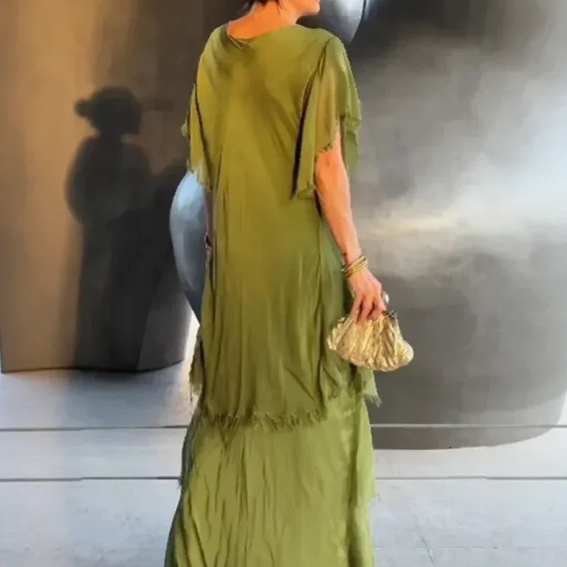 Chic Bella™ Flowing Dress in Layers / The Perfect Combination of Comfort and Style for All Seasons!