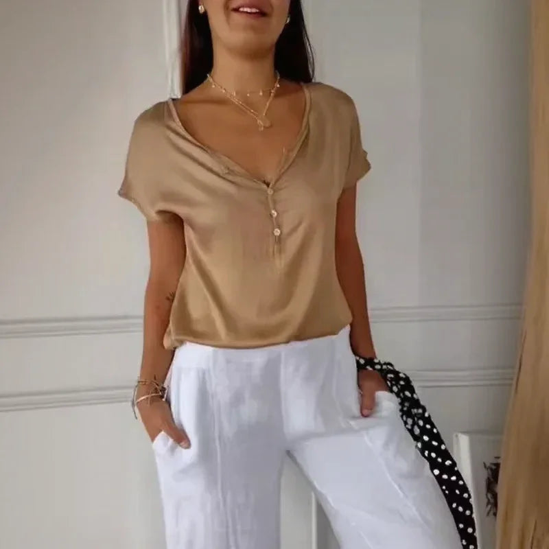 Sienna™ Blouse in Satin Viscose / Sophistication and Comfort in Every Move!