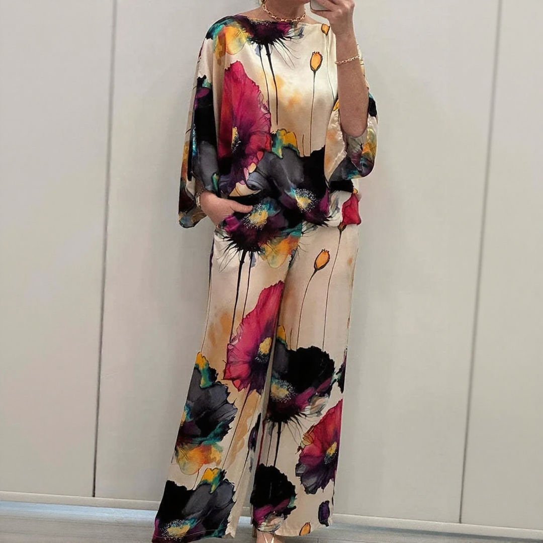 Floral Watercolor™ Set in Luxurious Satin / Exude Sophistication and Creativity with Absolute Comfort!