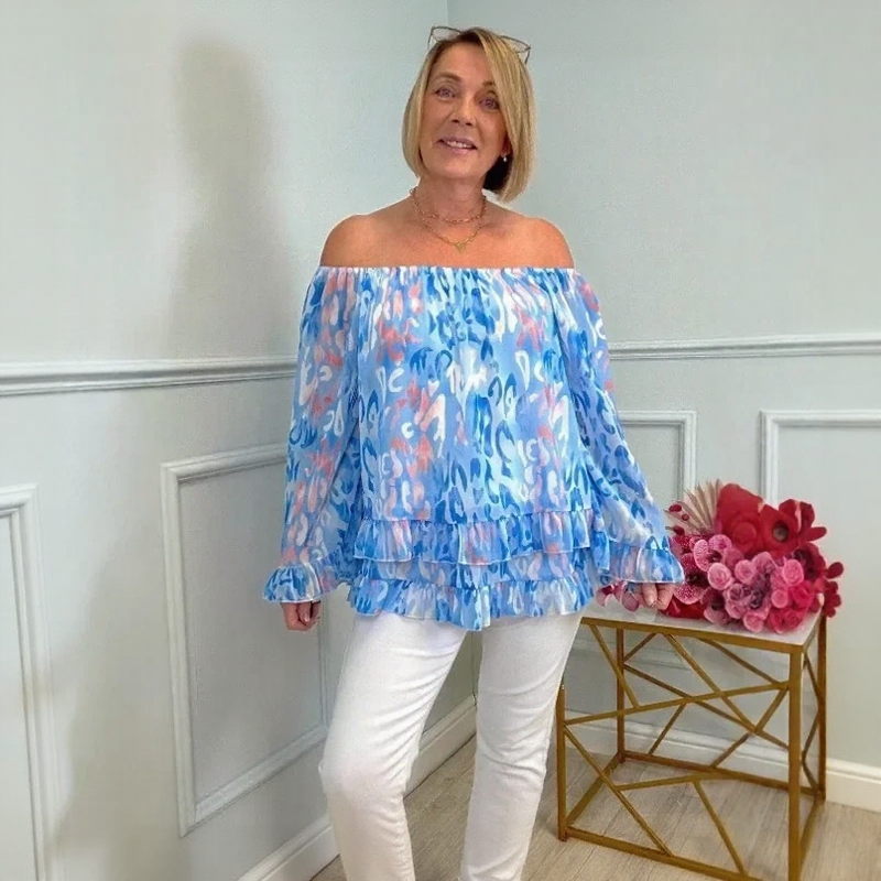 Bellagio™ Off-the-Shoulder Blouse with Layered Ruffles and Artistic Print / Sophistication and Lightness in Perfect Harmony!