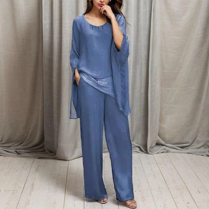 Lumina™ Set with Flowing Fit and Shiny Details / Comfort and Elegance You Deserve, Woman!