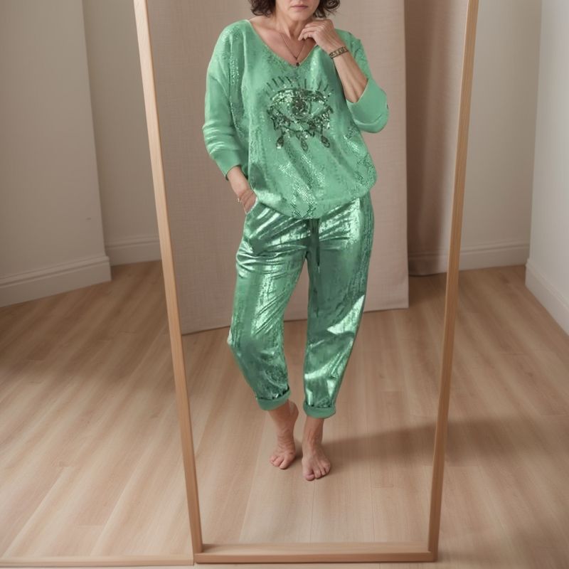Celeste™ Set in Shiny Fabric with Sophisticated Design / For Subtle Shine and Celestial Elegance.