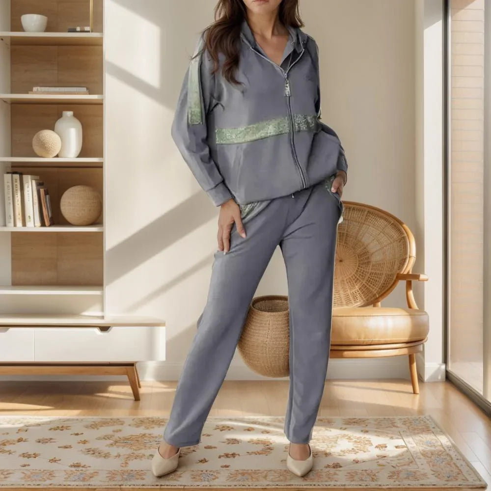 Stefany™ Set in Super Soft Sweatshirt with Discreet Shine / Comfort and Elegance for Women Who Shine on Any Occasion!