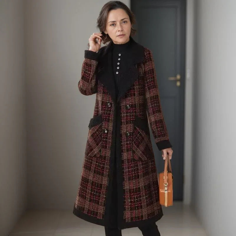 Viena™ Coat with Premium Finish and Plush Details / Imposing and Charming for Cold Days!