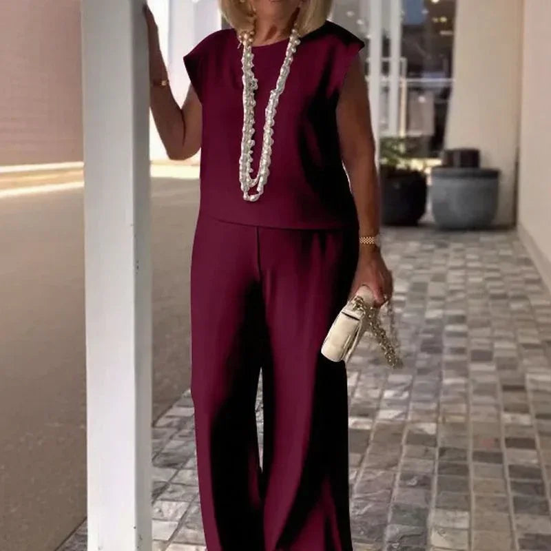 Eleganza™ Set with Minimalist Blouse and Pantaloons / Refinement and Comfort for the Woman Who Inspires Respect and Style
