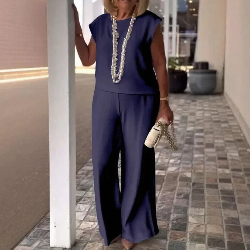 Eleganza™ Set with Minimalist Blouse and Pantaloons / Refinement and Comfort for the Woman Who Inspires Respect and Style