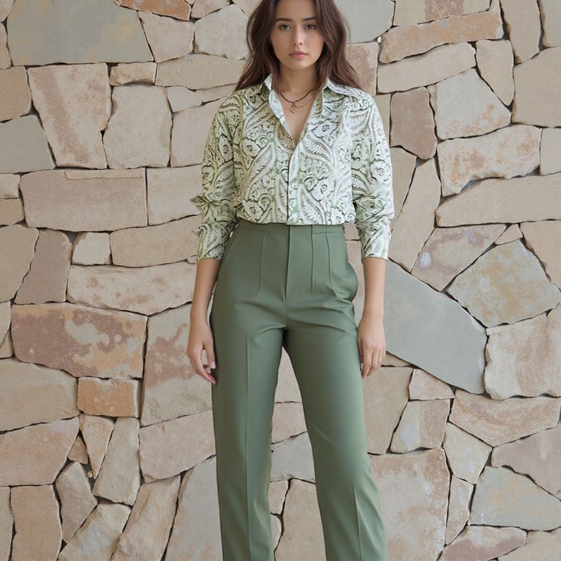 Sálvia Élégance™ Set with Satin Shirt and Tailored Pants / Sophistication that Goes From the Office to After Hours!
