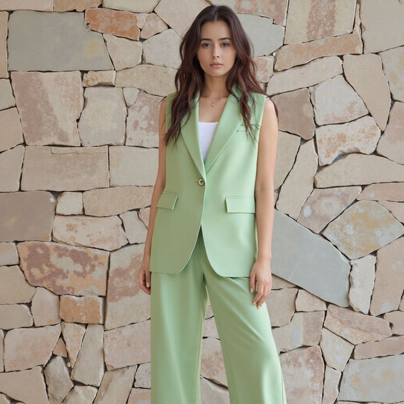 Antoinette™ Set with Tailored Vest and Long-Legged Pants / Classic, Feminine, and Unforgettable!