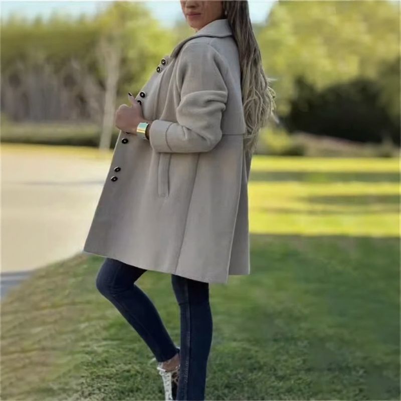 Roma™ Coat in high-quality worsted wool with elegant buttons / Italian sophistication with an impeccable cut!