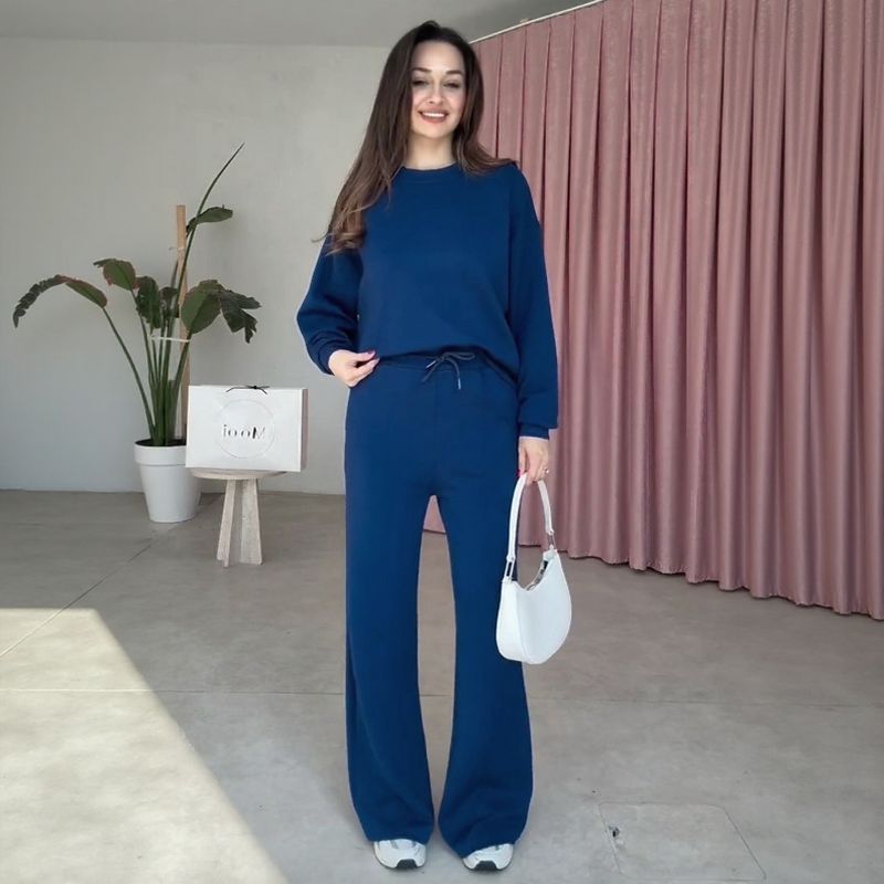 Beauty™ Soft Fabric Sweatshirt Set with Velvety Finish / Sophisticated Minimalism for Every Day!