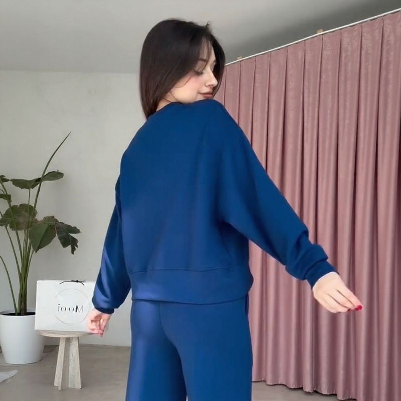 Beauty™ Soft Fabric Sweatshirt Set with Velvety Finish / Sophisticated Minimalism for Every Day!