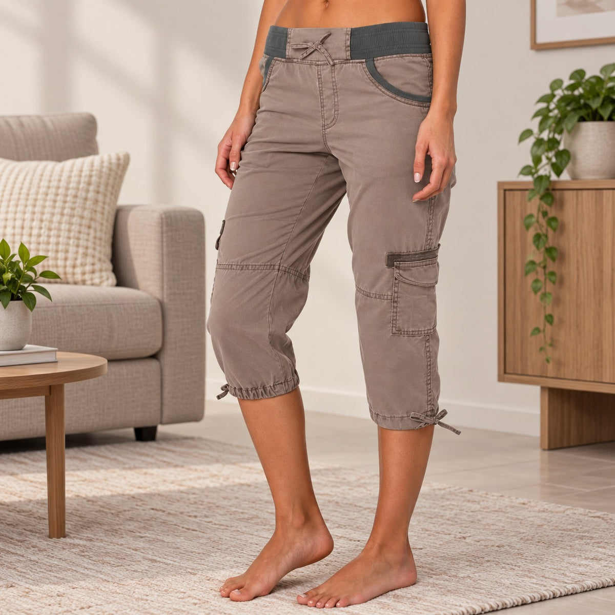 Capri Pants Hadley™ with Wide Waistband and Utility Pockets