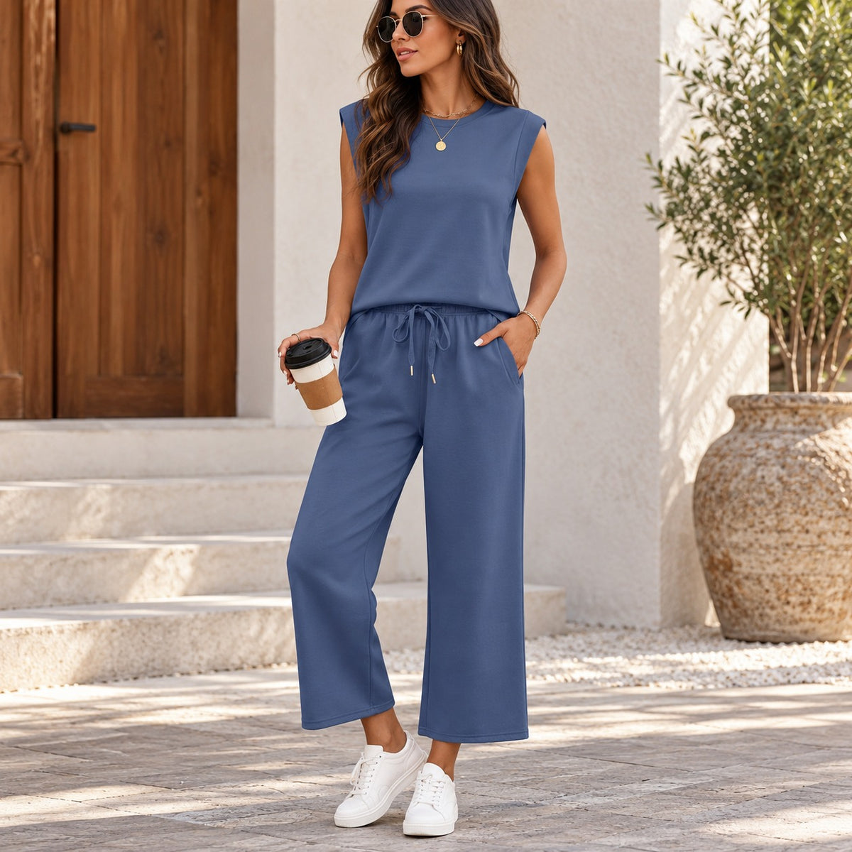 Set Delia™ with Sleeveless Top and Wide-Leg Drawstring Pants