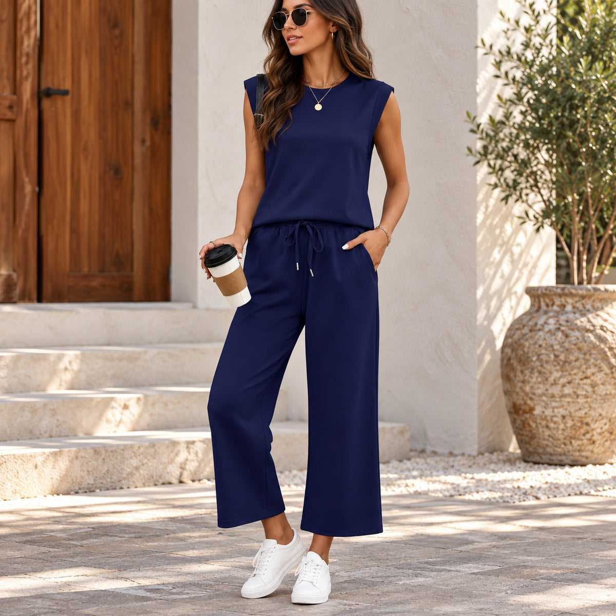Set Delia™ with Sleeveless Top and Wide-Leg Drawstring Pants