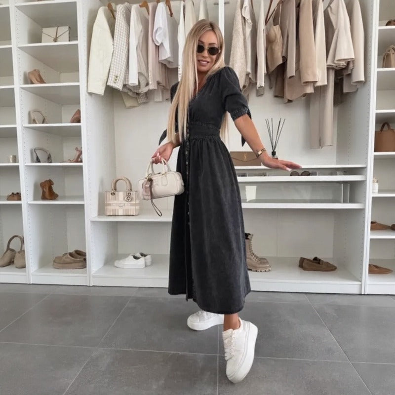 Solvéra™ Dress with Flawless Fit and Striking Presence