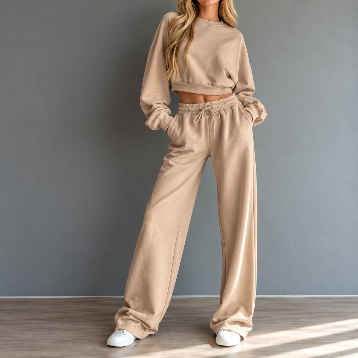 Two-Piece Set Eliana™ with Long-Sleeve Cropped Top and Drawstring Pants