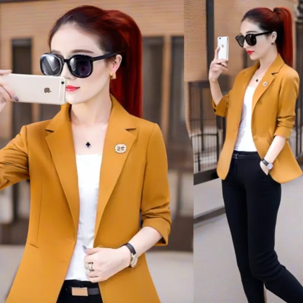 Women’s Lightweight Casual Blazer with Brooch – Elegant Style and Everyday Comfort