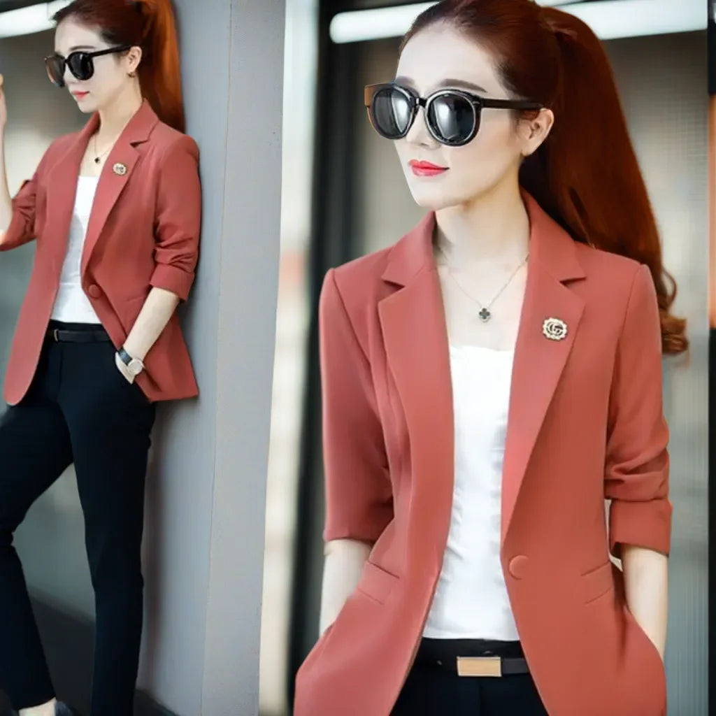 Women’s Lightweight Casual Blazer with Brooch – Elegant Style and Everyday Comfort