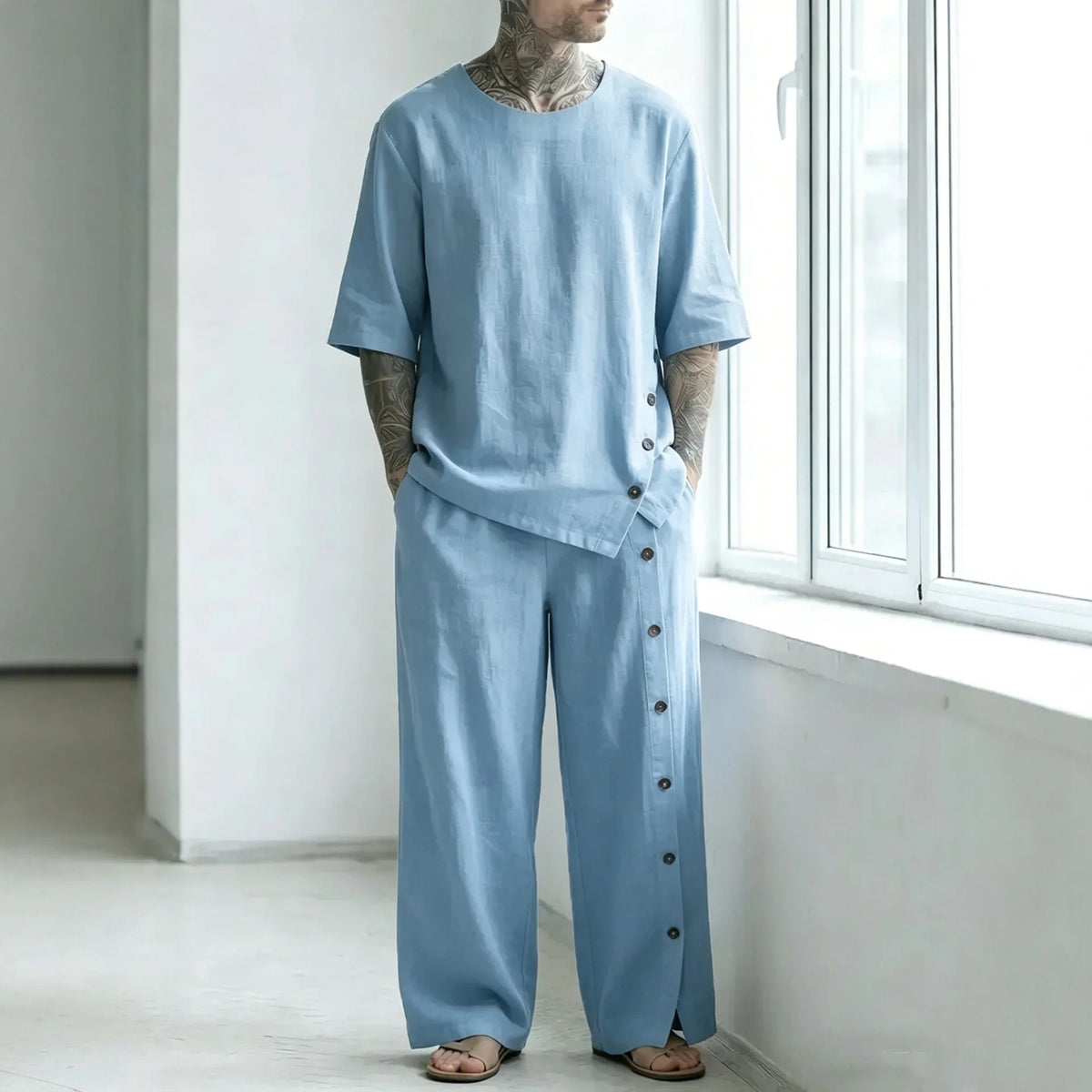 Alessio™ Set with Oversized T-Shirt, Wide-Leg Pants and Side Button Detail