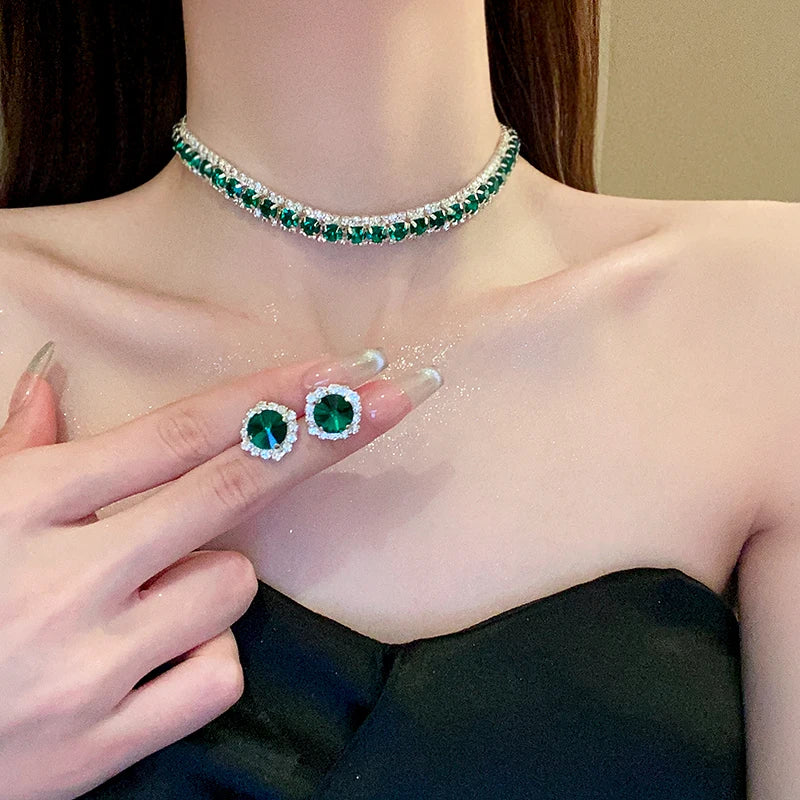 Emerald Grace™ 2-Piece Crystal Necklace & Earrings Set / Timeless Radiance for Elegant Evenings