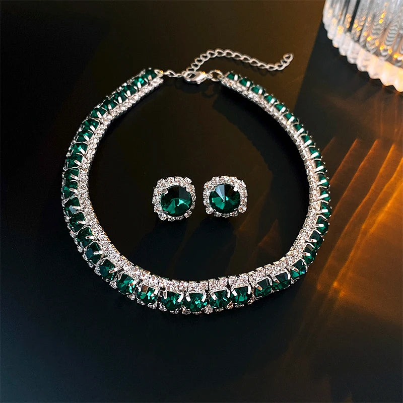 Emerald Grace™ 2-Piece Crystal Necklace & Earrings Set / Timeless Radiance for Elegant Evenings