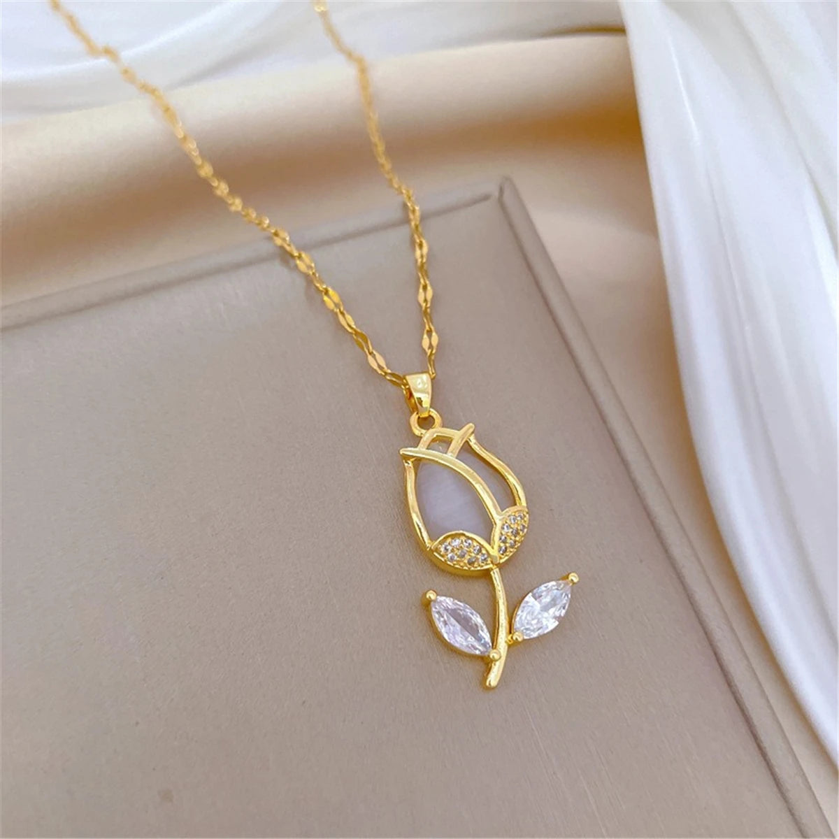 Tulip Princess™ Copper Pendant / Elegance Rooted in Golden Light