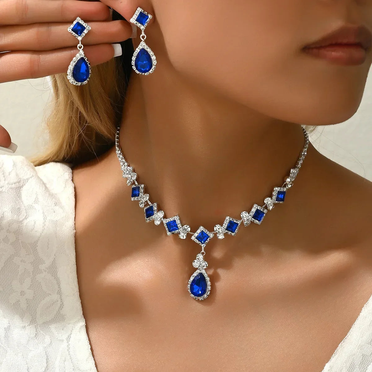Natural Stone Gala Jewelry Set - Zirconia Necklace and Earring for Special Occasions!