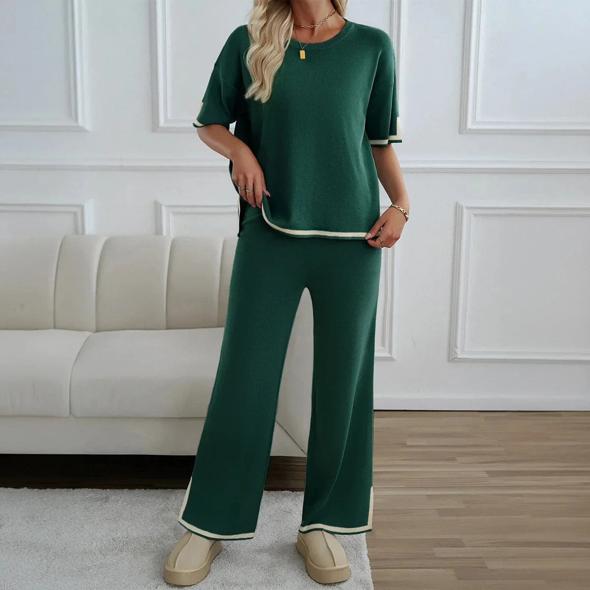 Classy™ Set in Premium Knit with Contrasting Details / For Those Who Value Comfort with a Refined Touch!