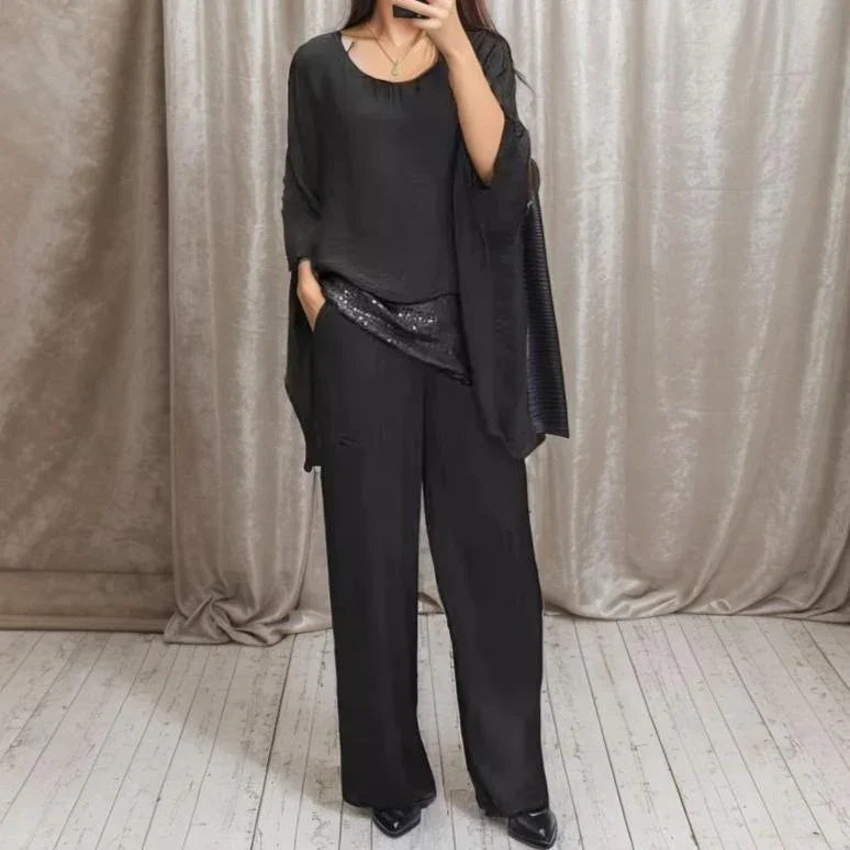 Lumina™ Set with Flowing Fit and Shiny Details / Comfort and Elegance You Deserve, Woman!