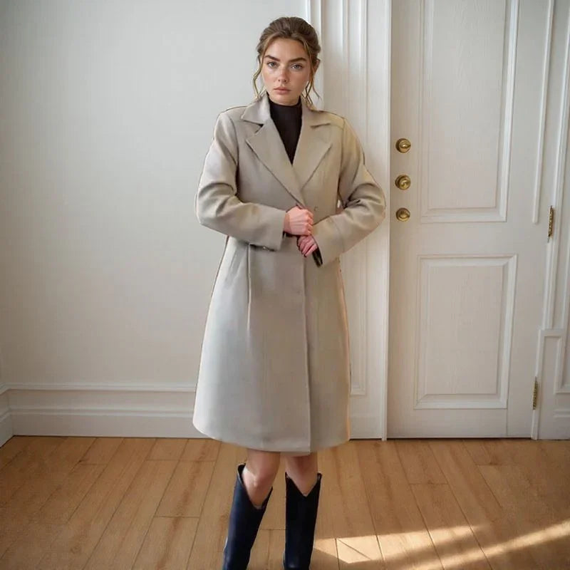 [🔥Last Day of the Promotion – Buy 1, Get 1 FREE!] Lady Luxe™ Coat with Velvet Lining / A Refined Classic that Warms with Charm! (Cópia)