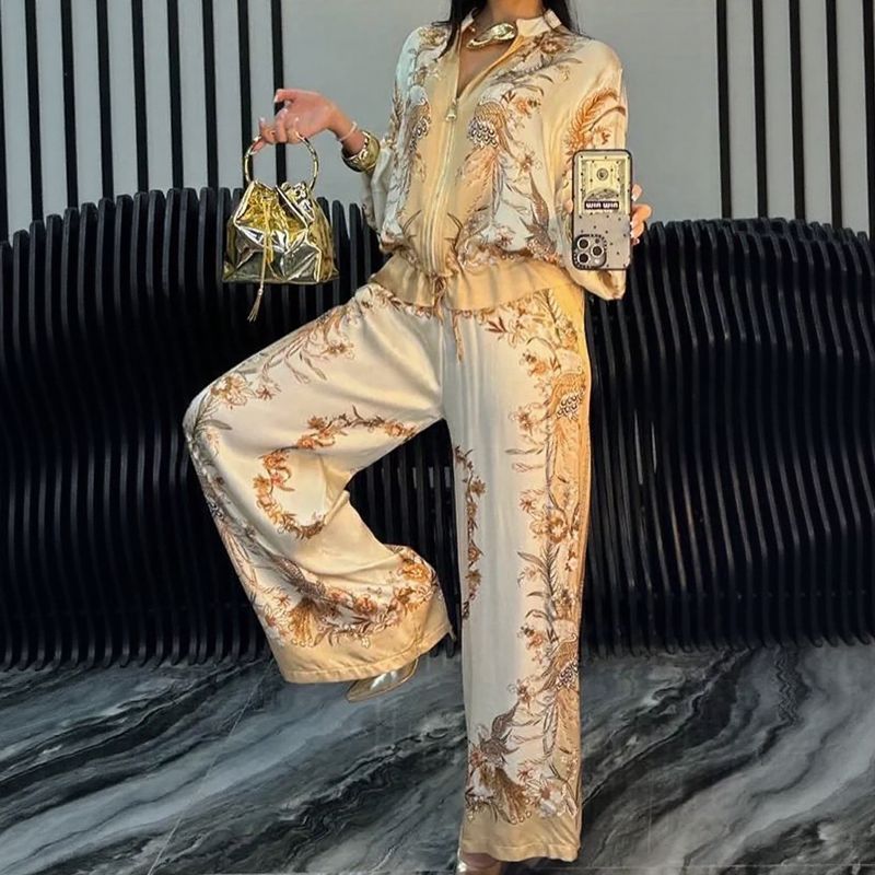 Saori™ Set in Satin Sport Fabric / A Cultural and Contemporary Touch for Women with a Light and Authentic Style!