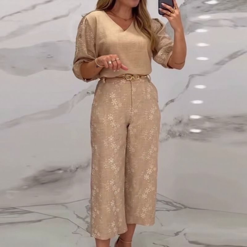 Gaia™ Set in Linen-Blend Floral with Artisan Touch / The Luxury of Simplicity Crafted in Art!