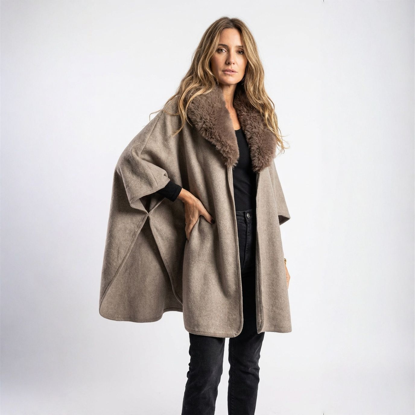 Sion™ Women's Coat with Luxurious Faux Fox Collar