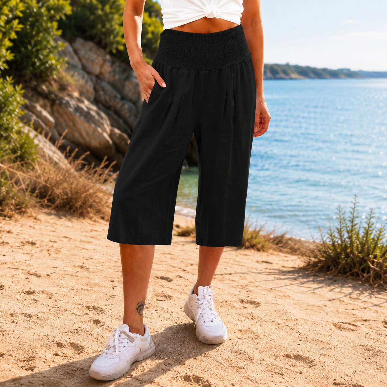 Rosetta™ Capri Pants in Cotton Linen with an Elegant Smocked Waist