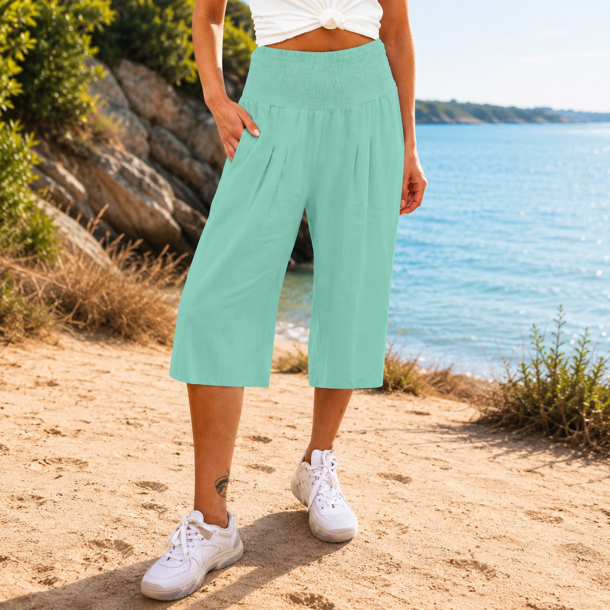 Rosetta™ Capri Pants in Cotton Linen with an Elegant Smocked Waist