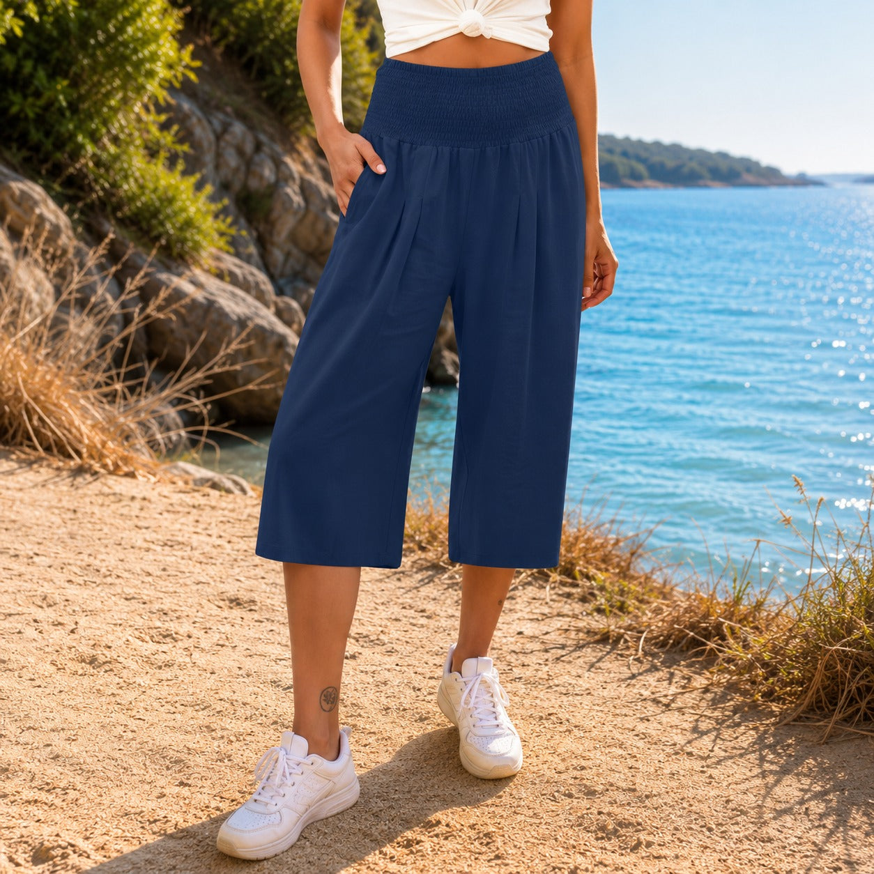 Rosetta™ Capri Pants in Cotton Linen with an Elegant Smocked Waist