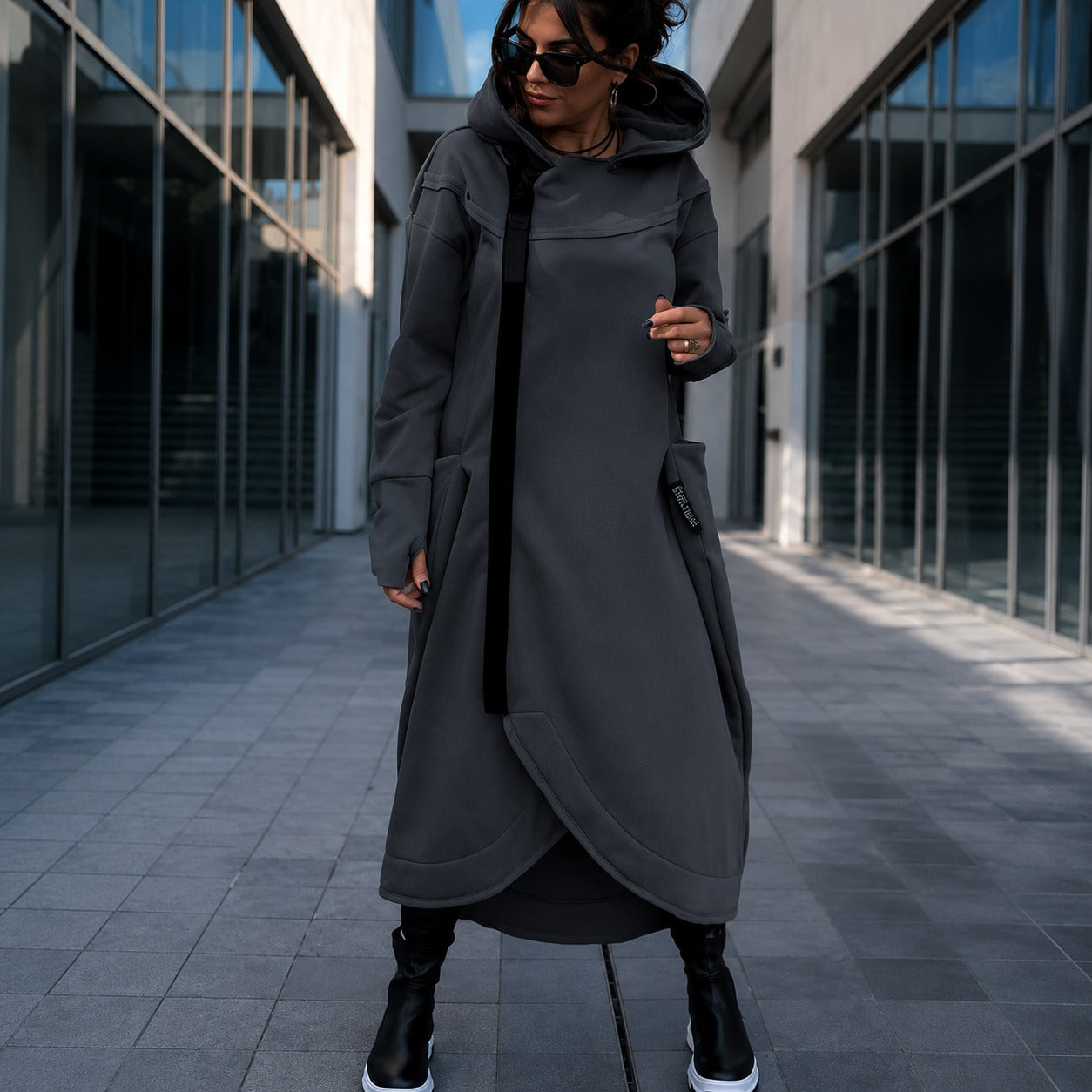 Sweatshirt Dress Maelis™ with Asymmetrical Zipper, Hood and Thumbhole Cuffs