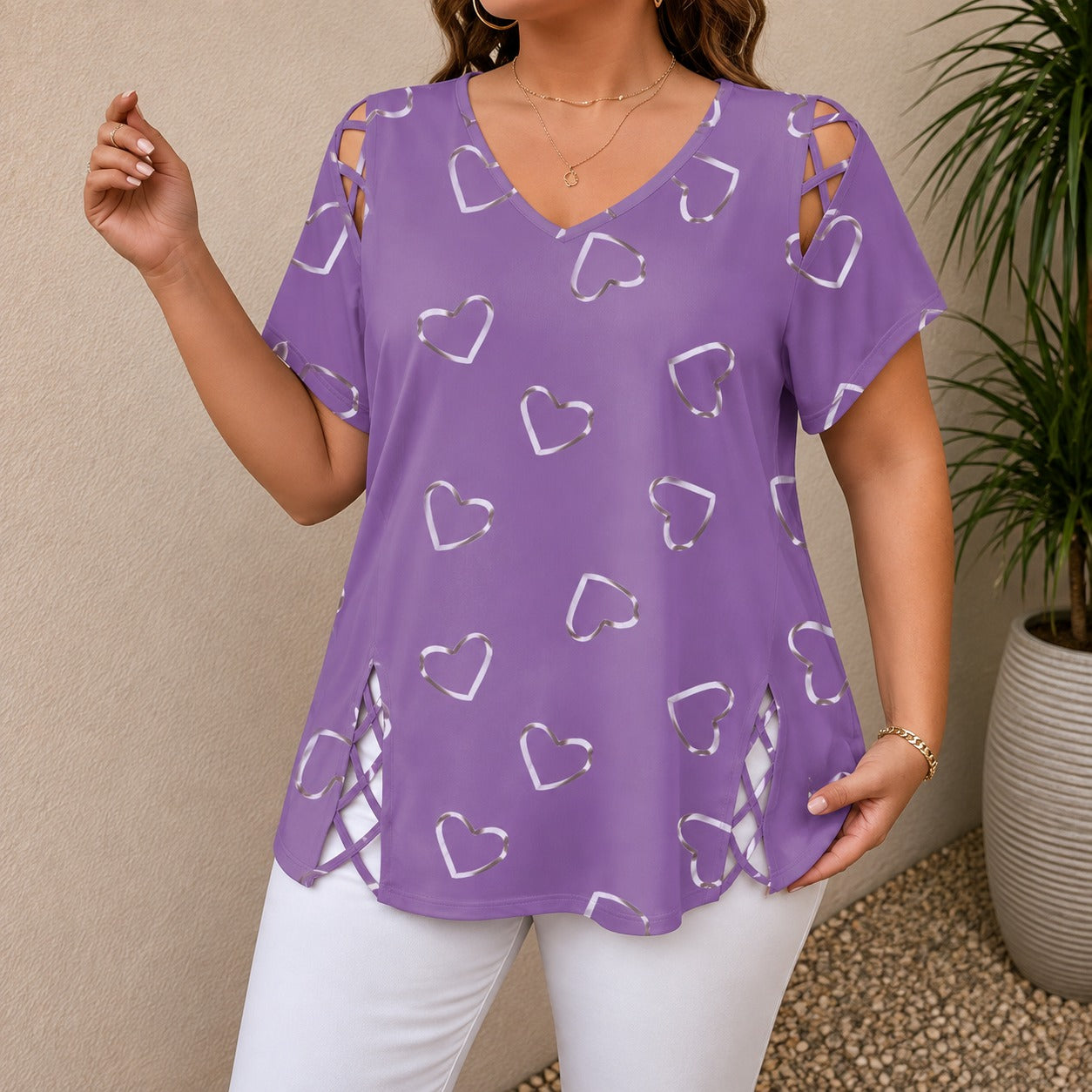 Blouse Hailey™ with Heart Print and Cutout Shoulders