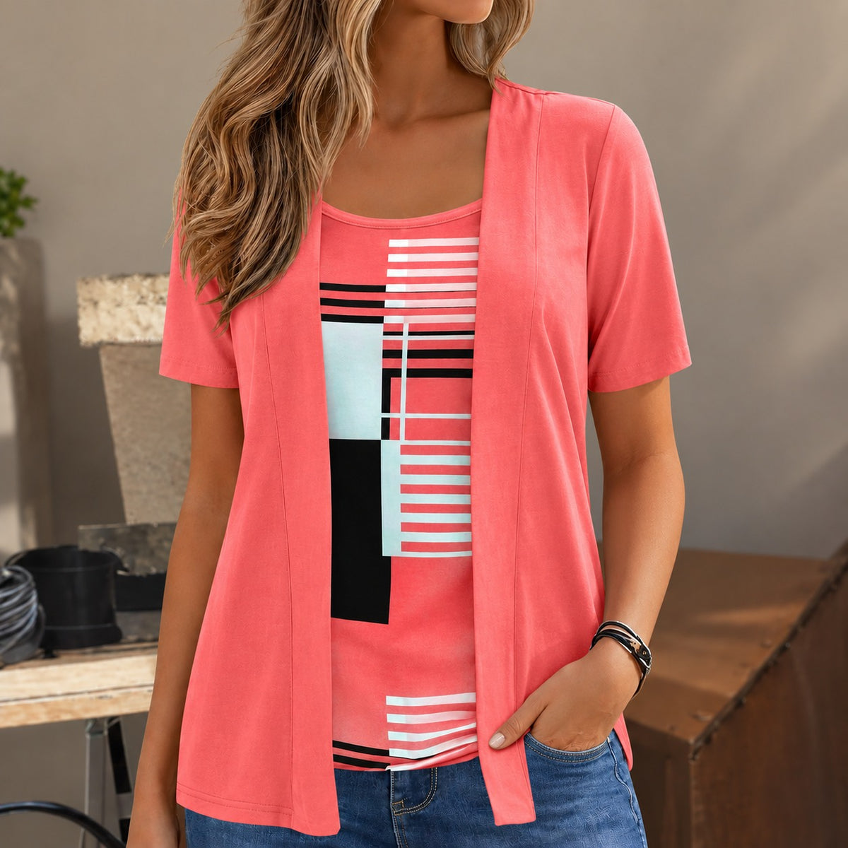 Blouse Monroe™ 2-in-1 with Open Overlay Efect and Geometric Print