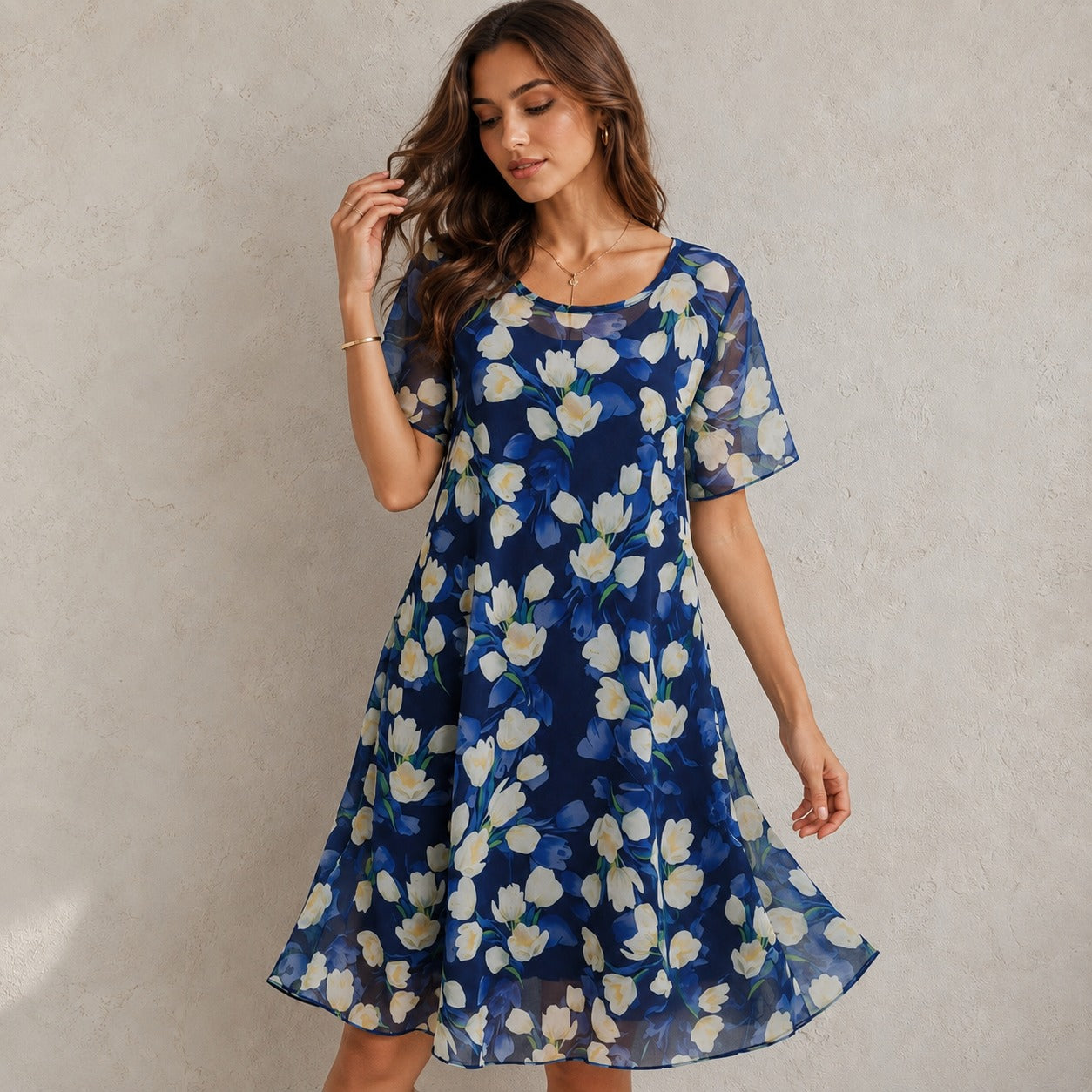 Dress Elodie™ with Round Neck and Floral Print