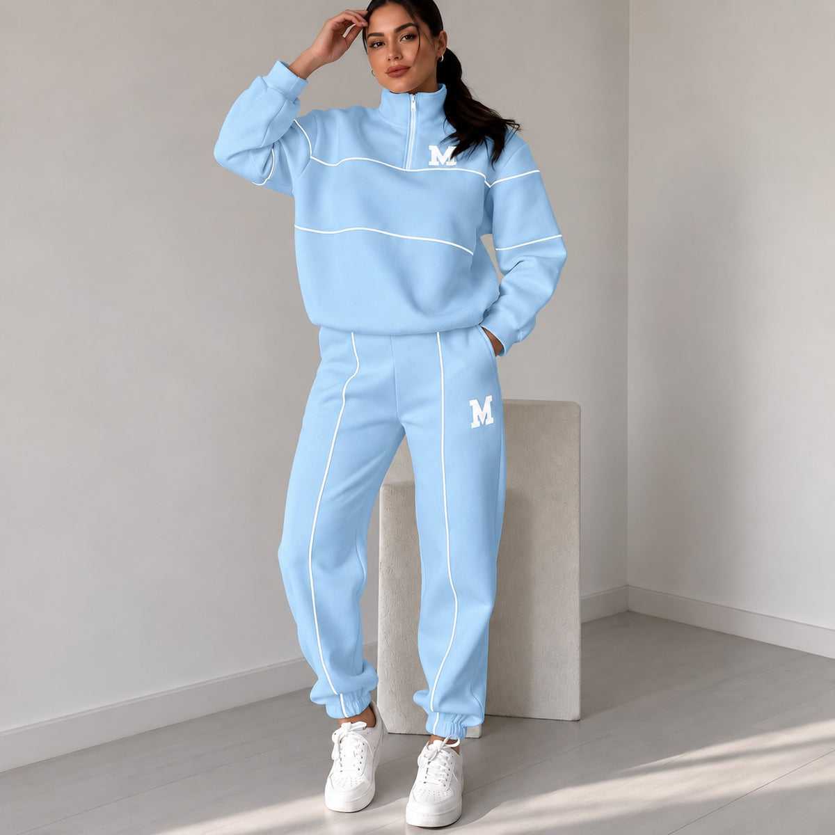Women’s Michigan™ Set with High-Neck College Sweatshirt and Elastic-Waist Joggers